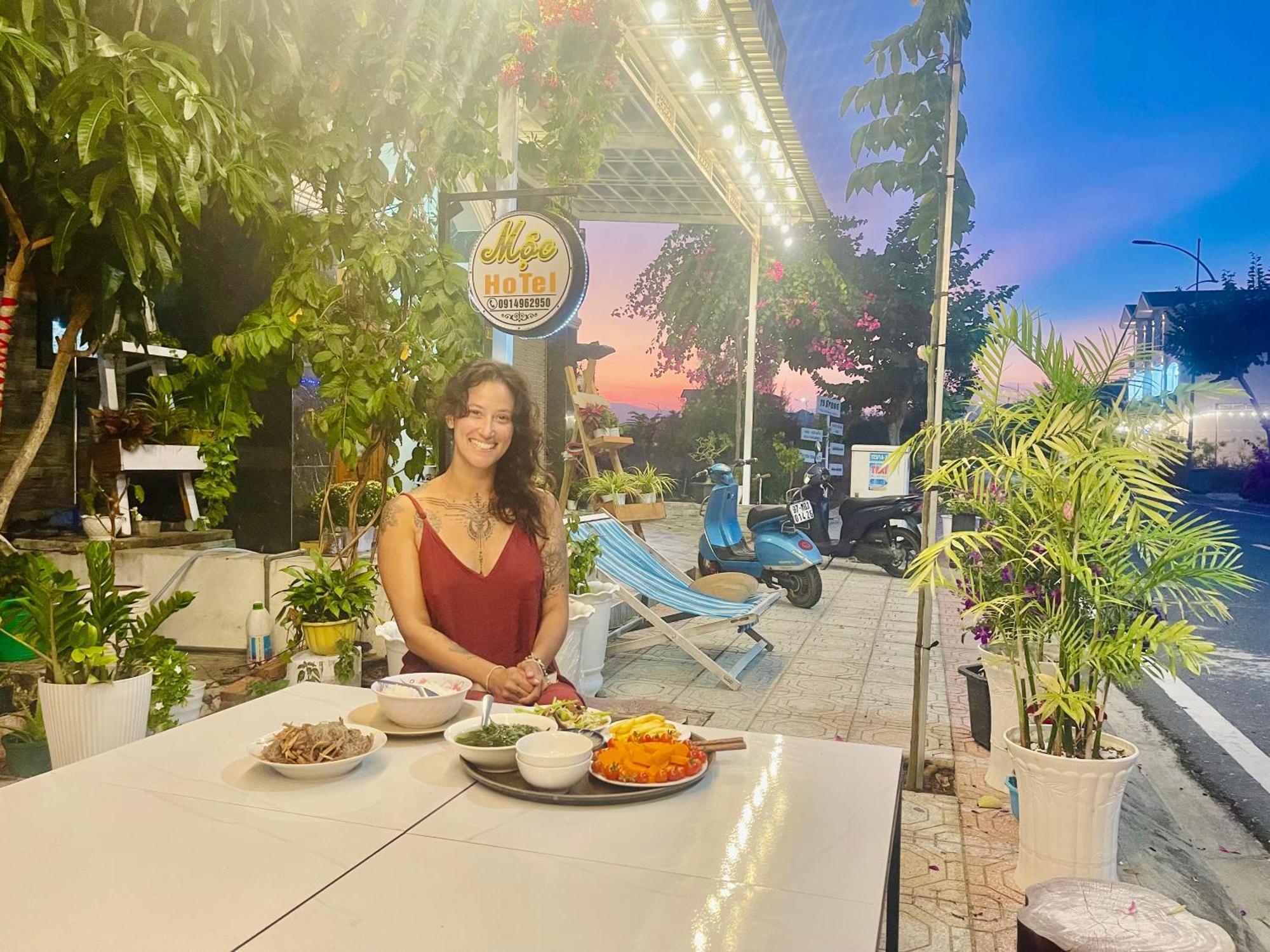 Moc Homestay- Near Bai Dai Beach Cam Lam Eksteriør billede