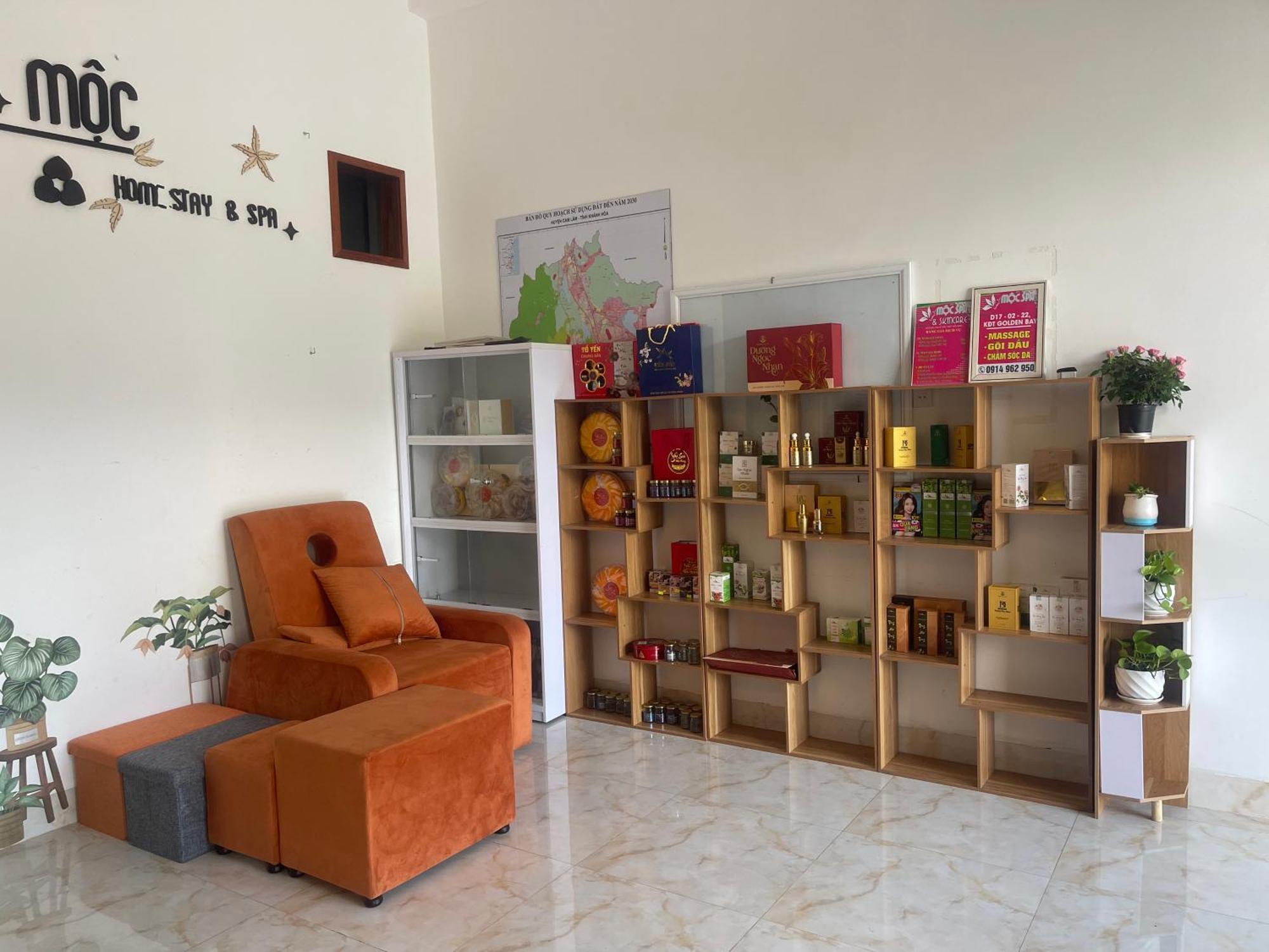 Moc Homestay- Near Bai Dai Beach Cam Lam Eksteriør billede